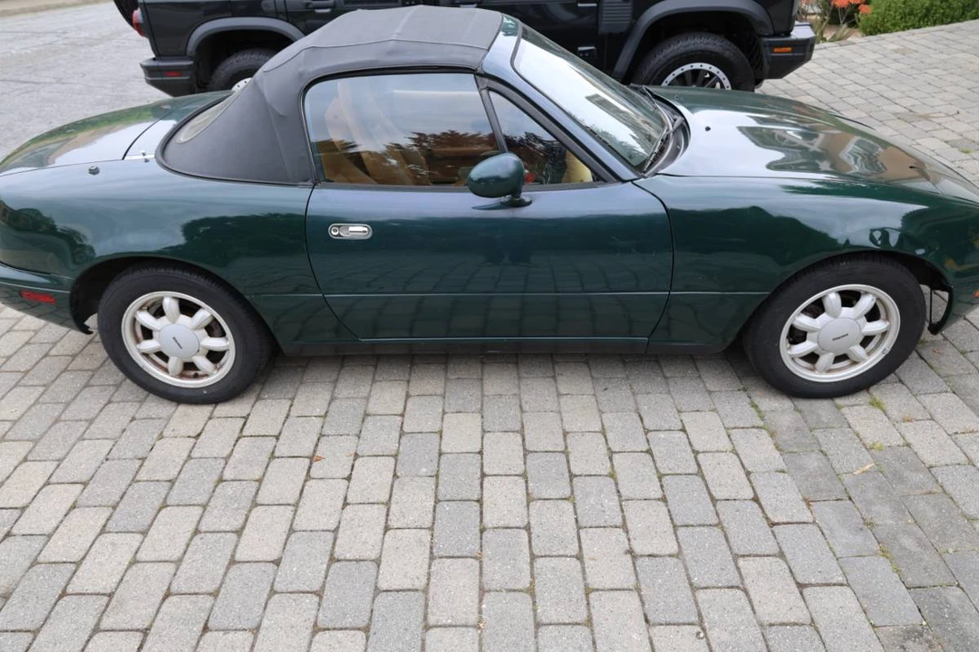1991 Mazda NA MX-5 Miata - Image 3 of 21