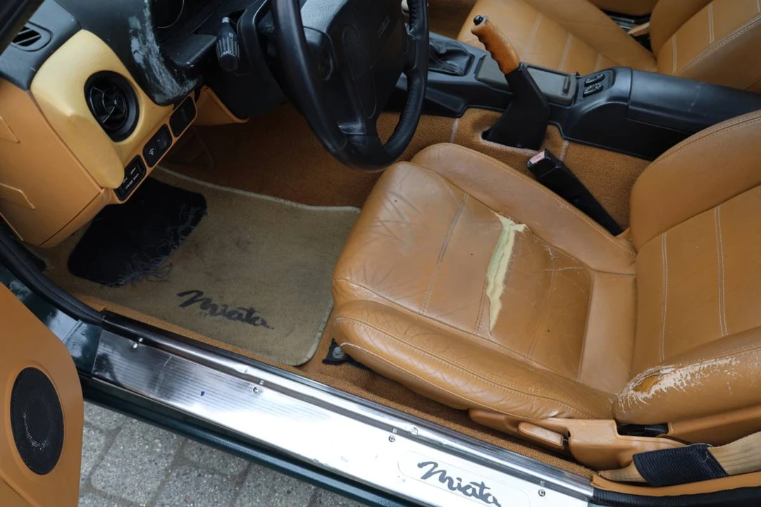 1991 Mazda NA MX-5 Miata - Image 9 of 21
