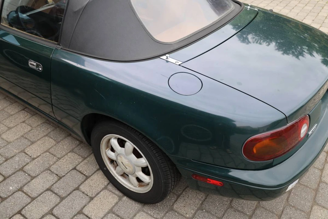 1991 Mazda NA MX-5 Miata - Image 6 of 21