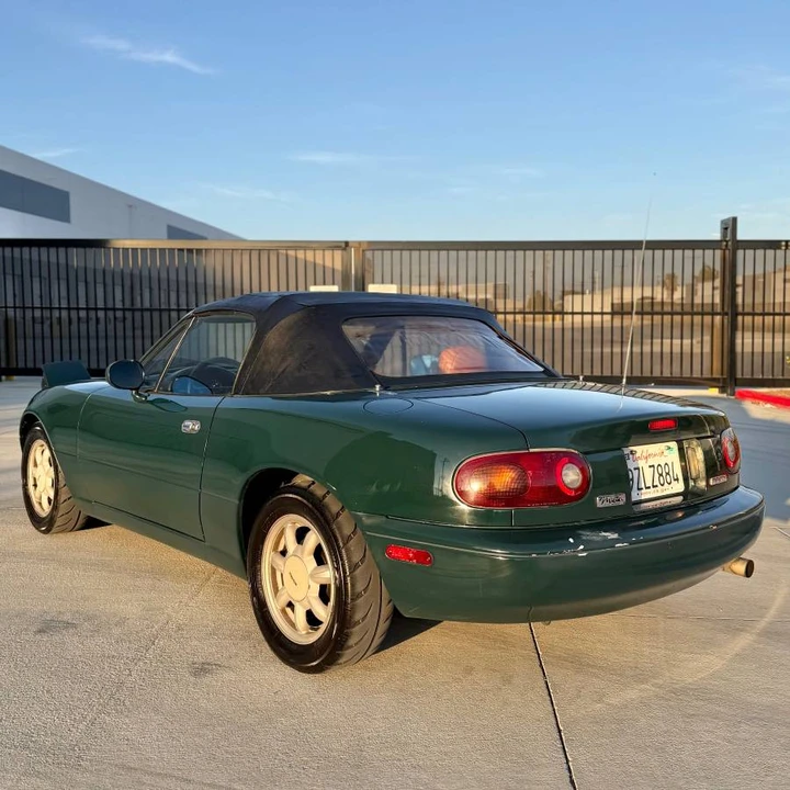 1991 Mazda NA MX-5 Miata - Image 6 of 20