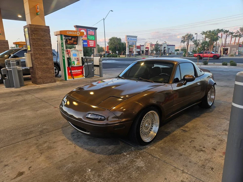 2001 Mazda NB MX-5 Miata - Image 3 of 12