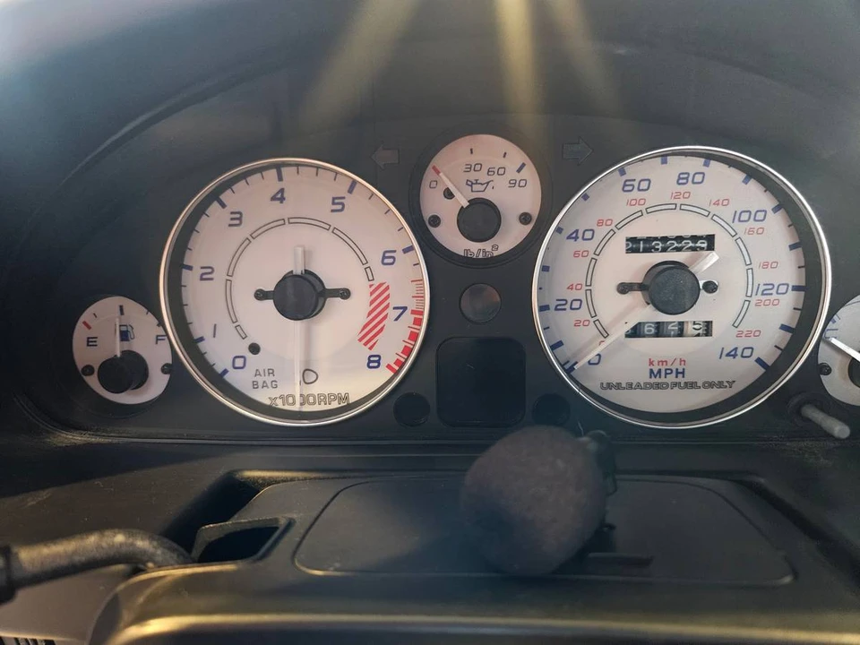 2001 Mazda NB MX-5 Miata - Image 10 of 12