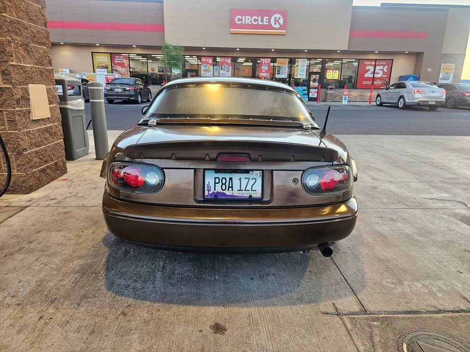 2001 Mazda NB MX-5 Miata - Image 6 of 12