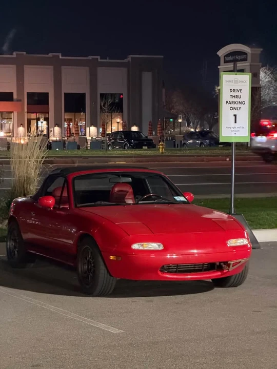 1991 Mazda NA MX-5 Miata - Image 8 of 11