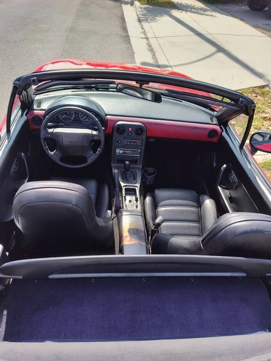 1991 Mazda NA MX-5 Miata - Image 17 of 24