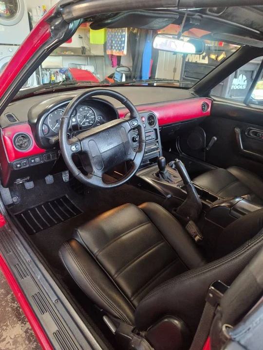 1991 Mazda NA MX-5 Miata - Image 13 of 24