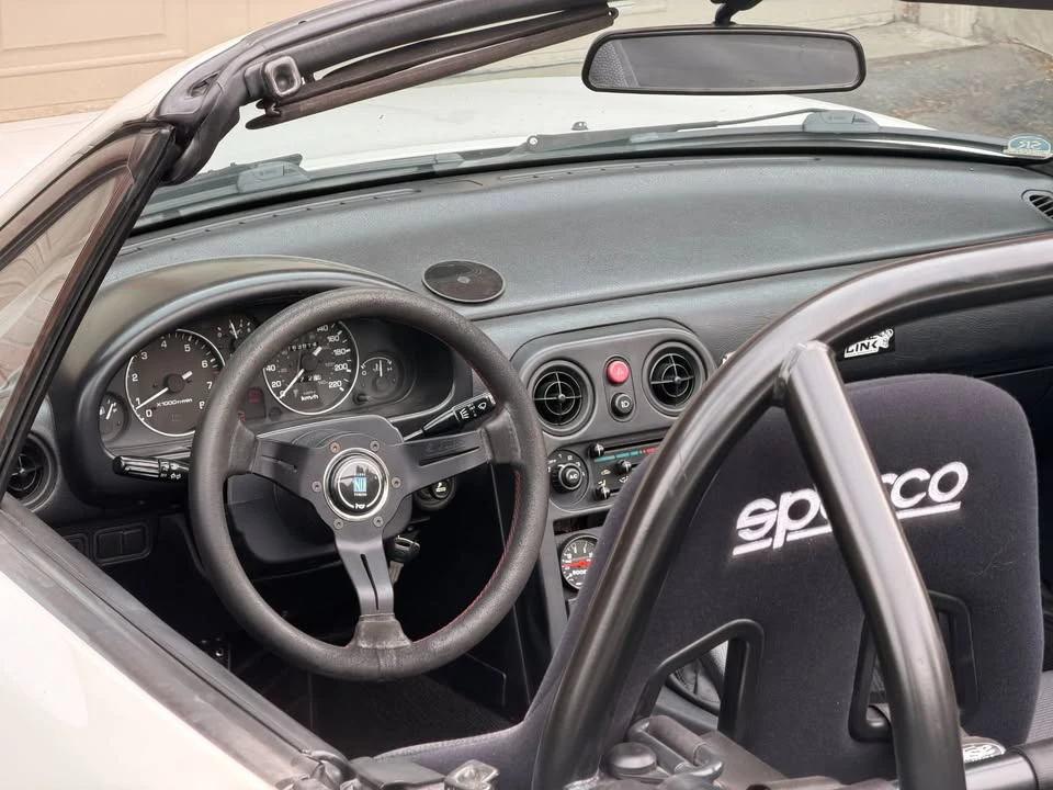 1991 Mazda NA MX-5 Miata - Image 6 of 16