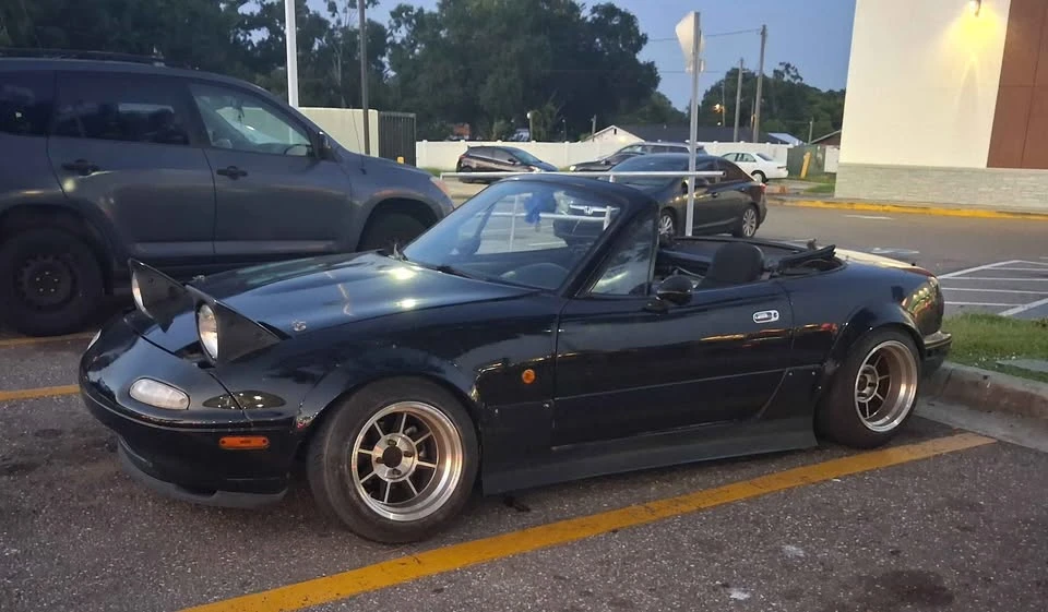 1991 Mazda NA MX-5 Miata - Image 3 of 3