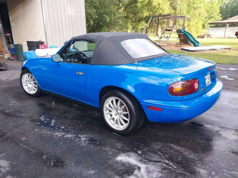 1991 Mazda NA MX-5 Miata - Image 5 of 9