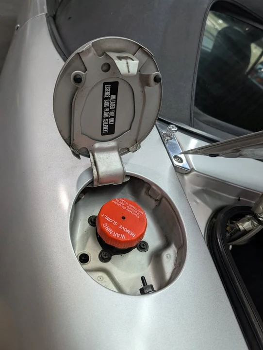 1991 Mazda NA MX-5 Miata - Image 12 of 14