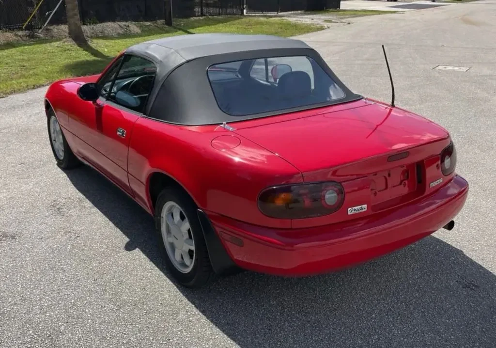 1991 Mazda NA MX-5 Miata - Image 2 of 5