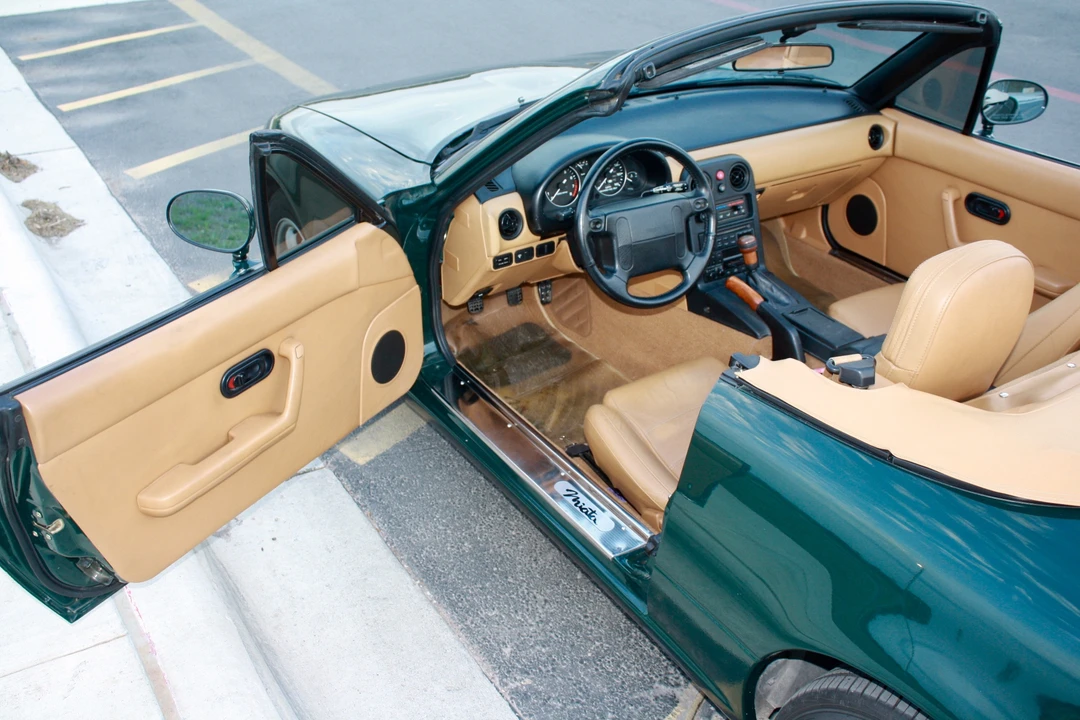 1991 Mazda NA MX-5 Miata - Image 24 of 31