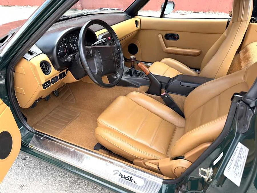 1991 Mazda NA MX-5 Miata - Image 9 of 15