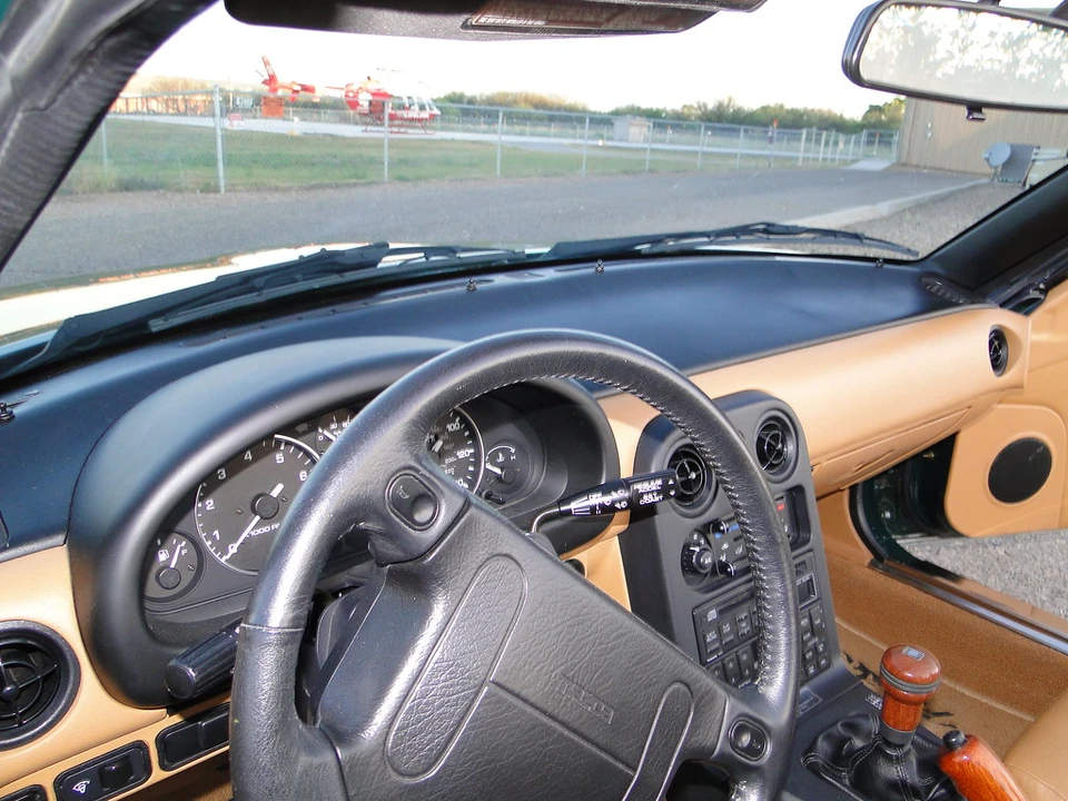 1991 Mazda NA MX-5 Miata - Image 24 of 31