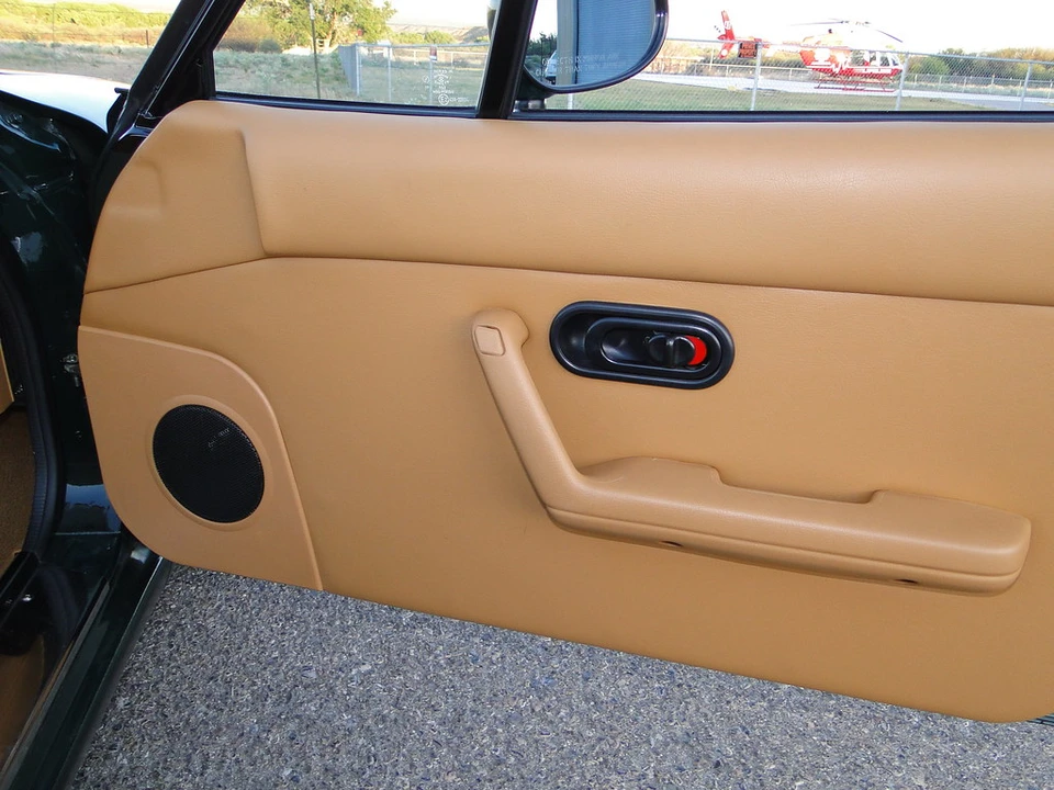 1991 Mazda NA MX-5 Miata - Image 27 of 31