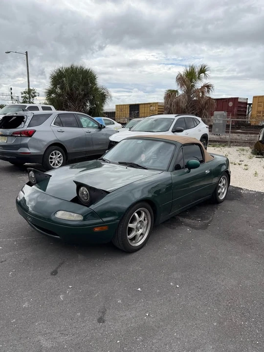 1991 Mazda NA MX-5 Miata - Image 2 of 9