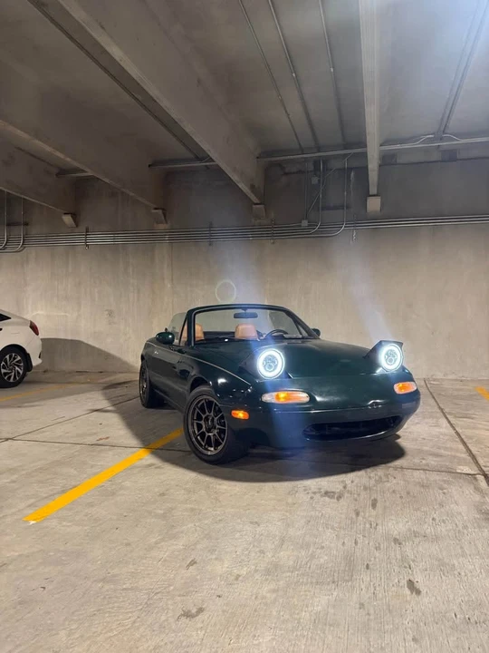 1991 Mazda NA MX-5 Miata - Image 5 of 10