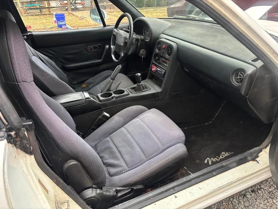 1991 Mazda NA MX-5 Miata - Image 4 of 9
