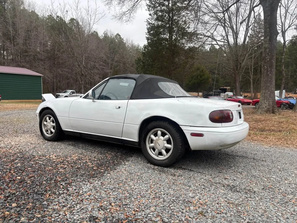 1991 Mazda NA MX-5 Miata - Image 5 of 9
