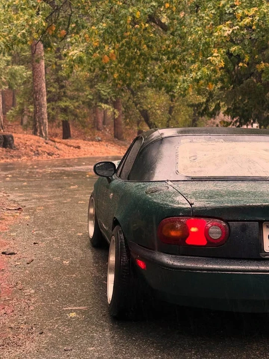 1991 Mazda NA MX-5 Miata - Image 5 of 6