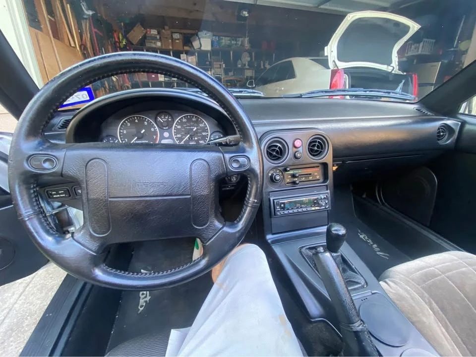 1991 Mazda NA MX-5 Miata - Image 4 of 9