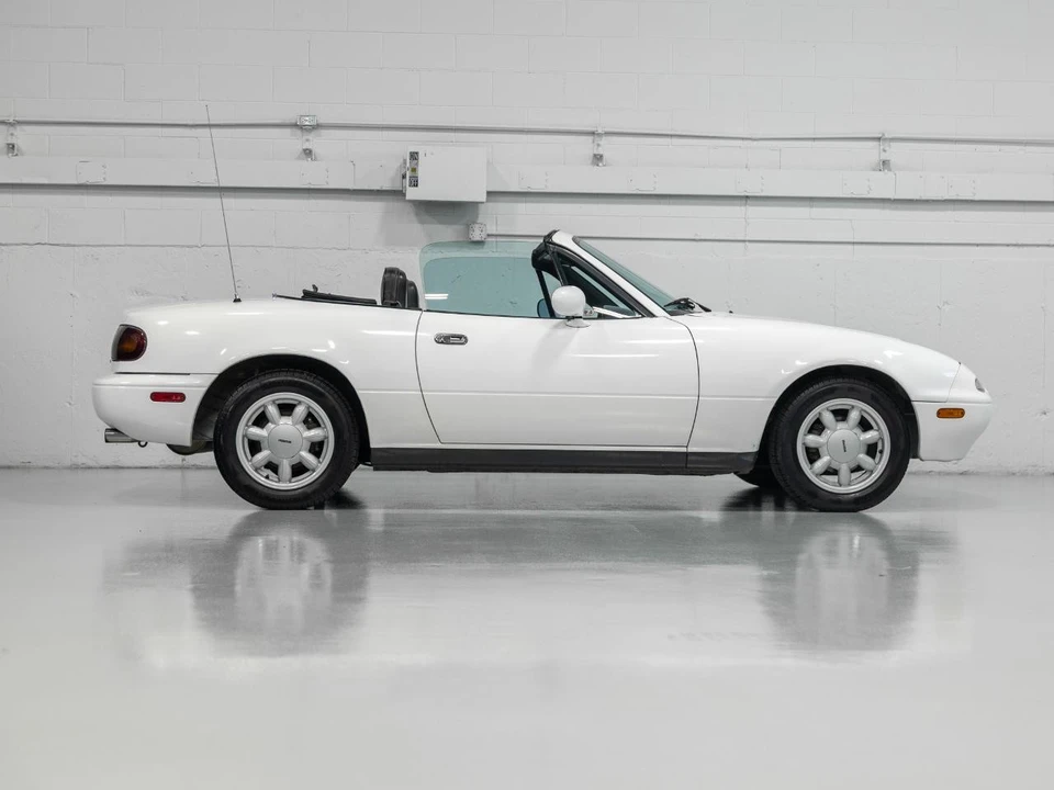 1991 Mazda NA MX-5 Miata - Image 7 of 31