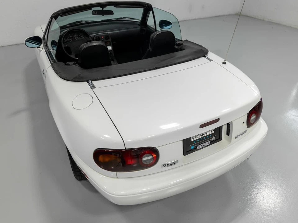 1991 Mazda NA MX-5 Miata - Image 28 of 31