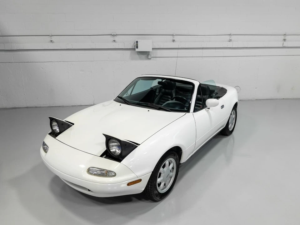 1991 Mazda NA MX-5 Miata - Image 2 of 31