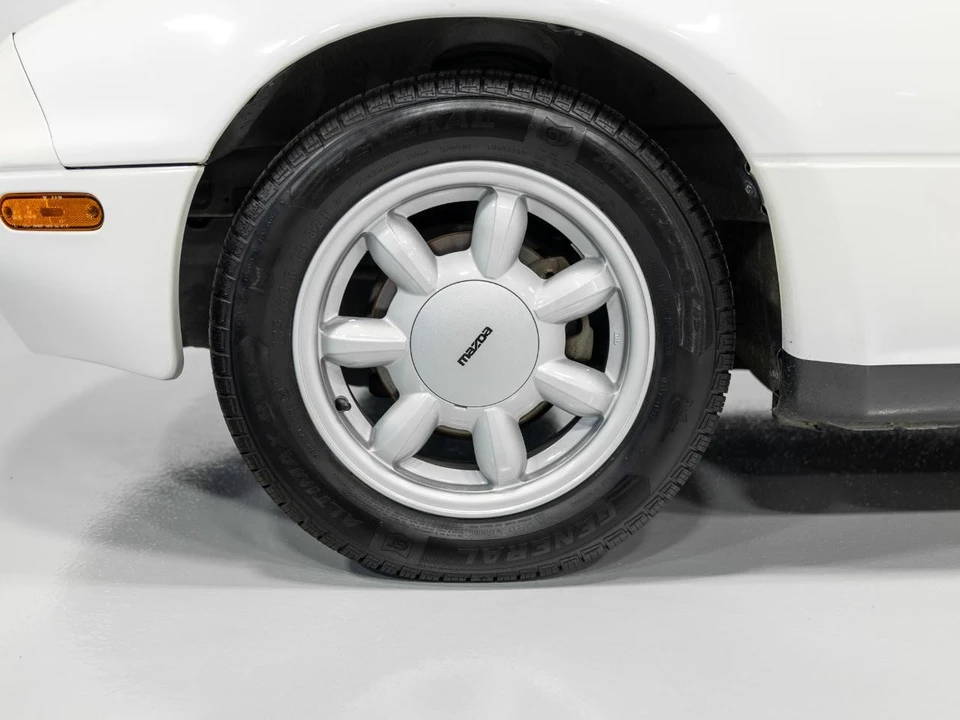 1991 Mazda NA MX-5 Miata - Image 25 of 31