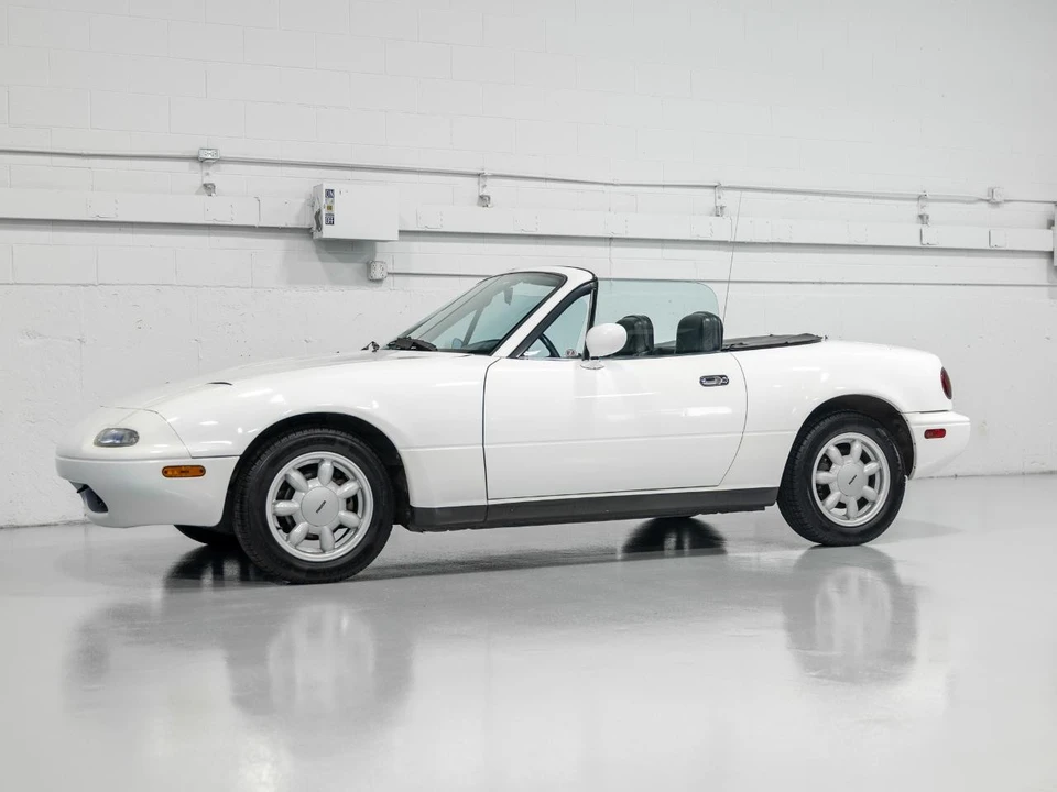 1991 Mazda NA MX-5 Miata - Image 8 of 31