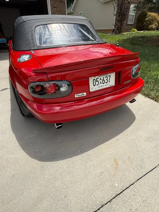 1991 Mazda NA MX-5 Miata - Image 5 of 11