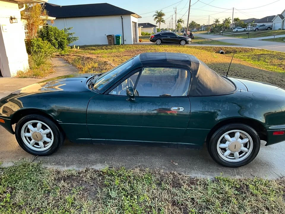 1991 Mazda NA MX-5 Miata - Image 11 of 13