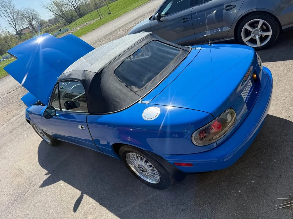 1991 Mazda NA MX-5 Miata - Image 2 of 19