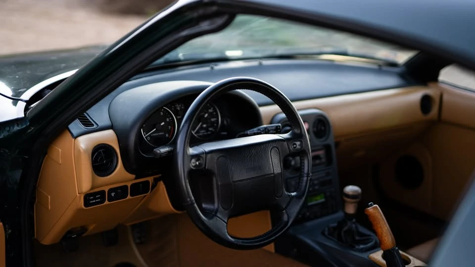 1991 Mazda NA MX-5 Miata - Image 15 of 18