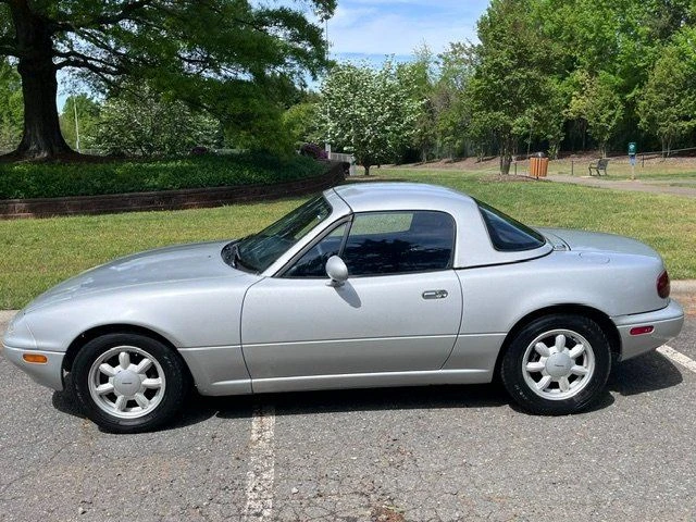 1991 Mazda NA MX-5 Miata - Image 4 of 10