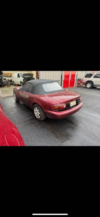 1991 Mazda NA MX-5 Miata - Image 8 of 17