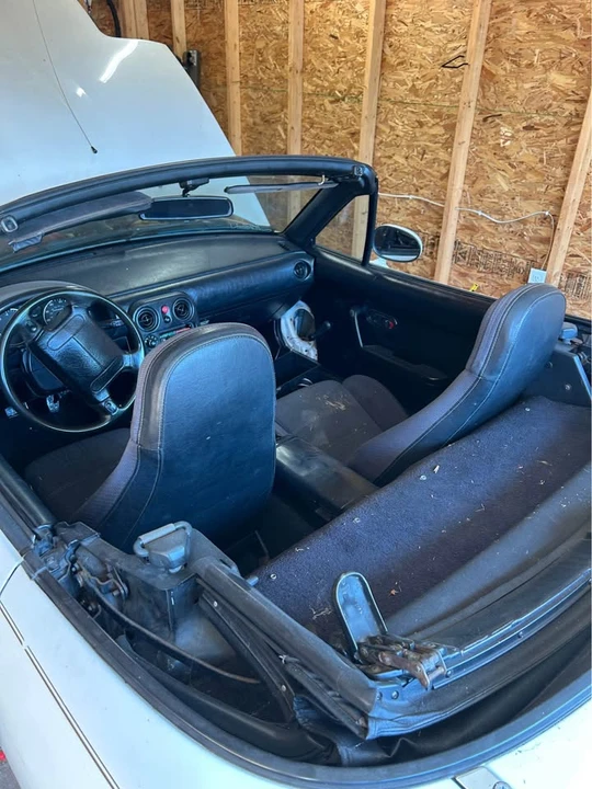 1991 Mazda NA MX-5 Miata - Image 4 of 4
