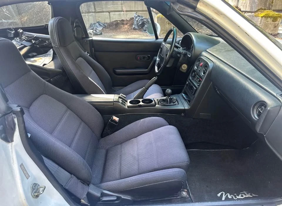 1991 Mazda NA MX-5 Miata - Image 9 of 10