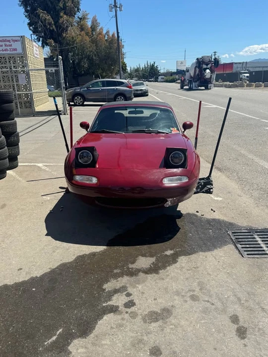 1991 Mazda NA MX-5 Miata - Image 5 of 10