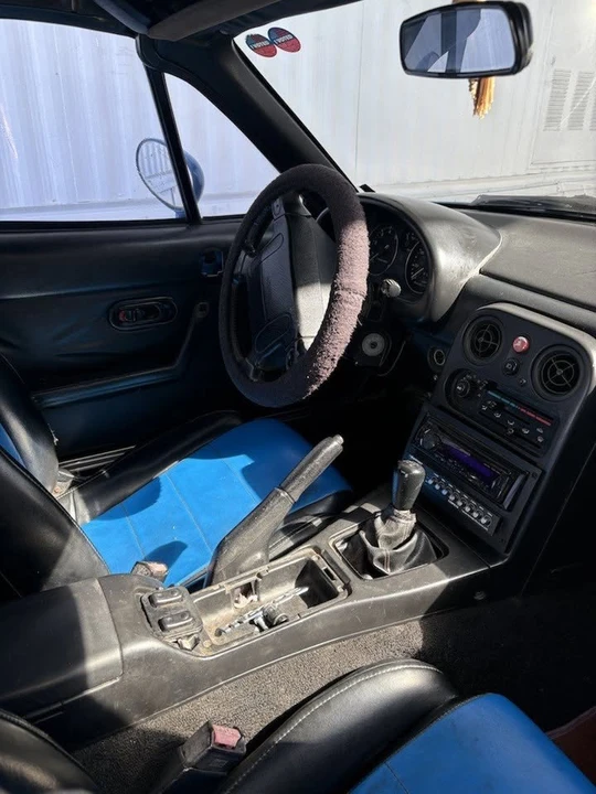 1991 Mazda NA MX-5 Miata - Image 5 of 5