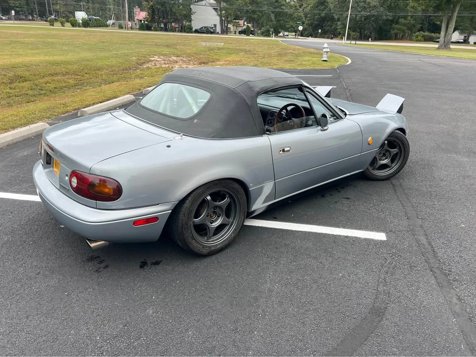 1991 Mazda NA MX-5 Miata - Image 6 of 14