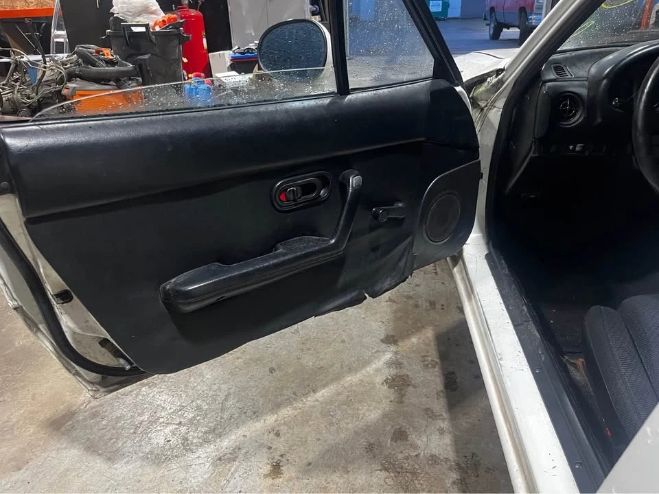1991 Mazda NA MX-5 Miata - Image 9 of 16
