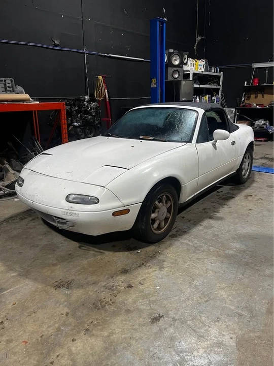 1991 Mazda NA MX-5 Miata - Image 2 of 16