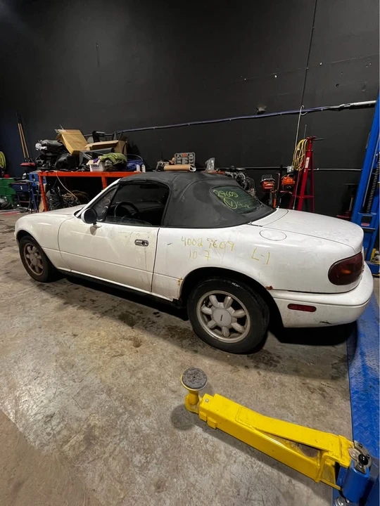 1991 Mazda NA MX-5 Miata - Image 4 of 16