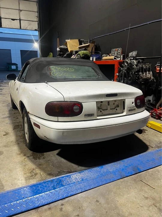 1991 Mazda NA MX-5 Miata - Image 5 of 16