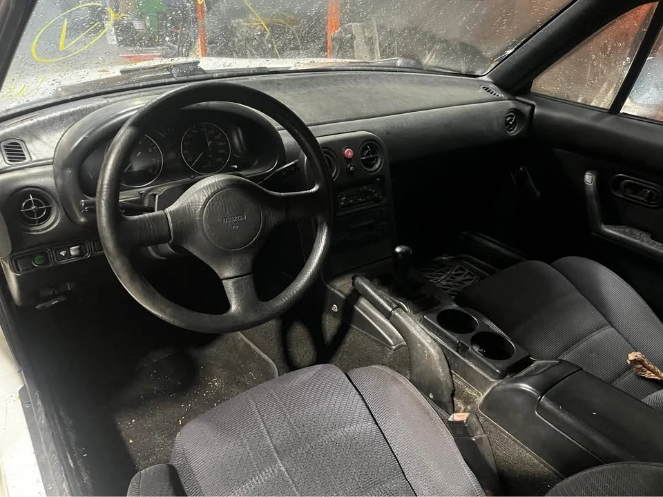 1991 Mazda NA MX-5 Miata - Image 11 of 16