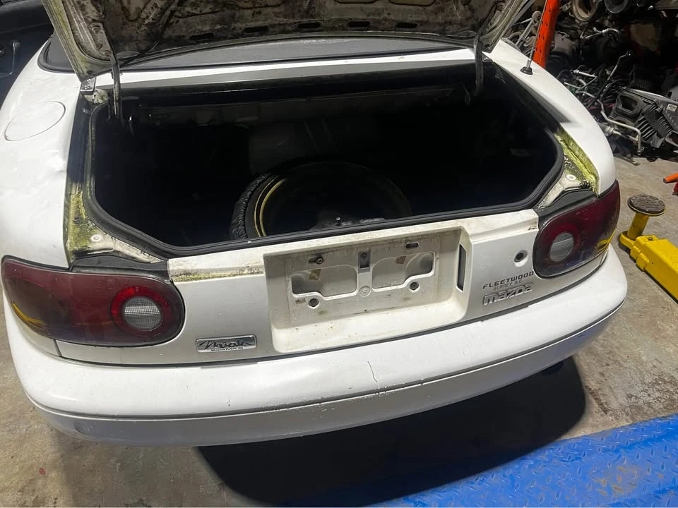 1991 Mazda NA MX-5 Miata - Image 10 of 16
