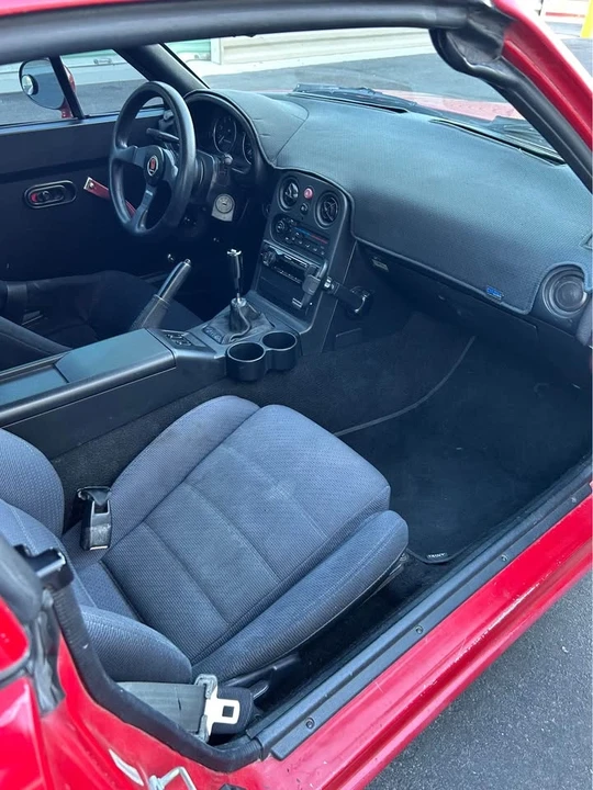 1991 Mazda NA MX-5 Miata - Image 7 of 11