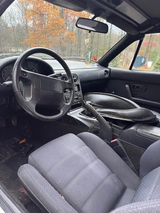 1991 Mazda NA MX-5 Miata - Image 6 of 8