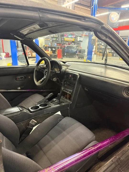 1991 Mazda NA MX-5 Miata - Image 6 of 9